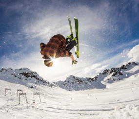 开云体育世界杯-2026世界杯之夜，锡安用血肉之躯，重写篮球教科书