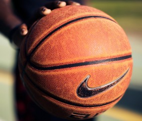 开云体育在线-公牛关键战突围广东队，字母哥稳定输出不掉线，现代篮球的生存法则