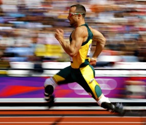 开云APP-上海队冲垮新疆队，福克斯成为关键先生，当小人物撕碎巨人剧本