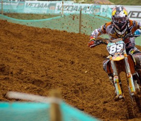 开云体育中国-特奥连击撕裂银河战舰，当德国铁骑在伯纳乌扬起青春风暴