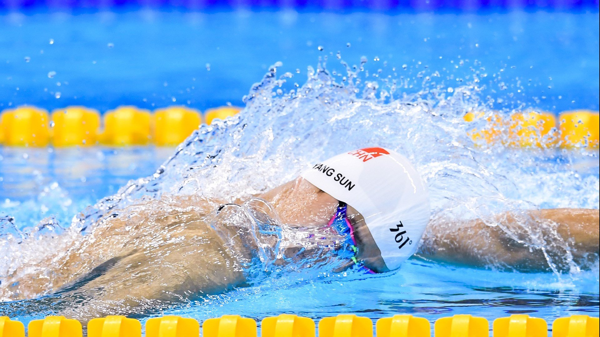 当基耶萨在欧冠赛场燃起亚平宁之火，袋鼠军团已在绿茵场写下南半球的崛起宣言