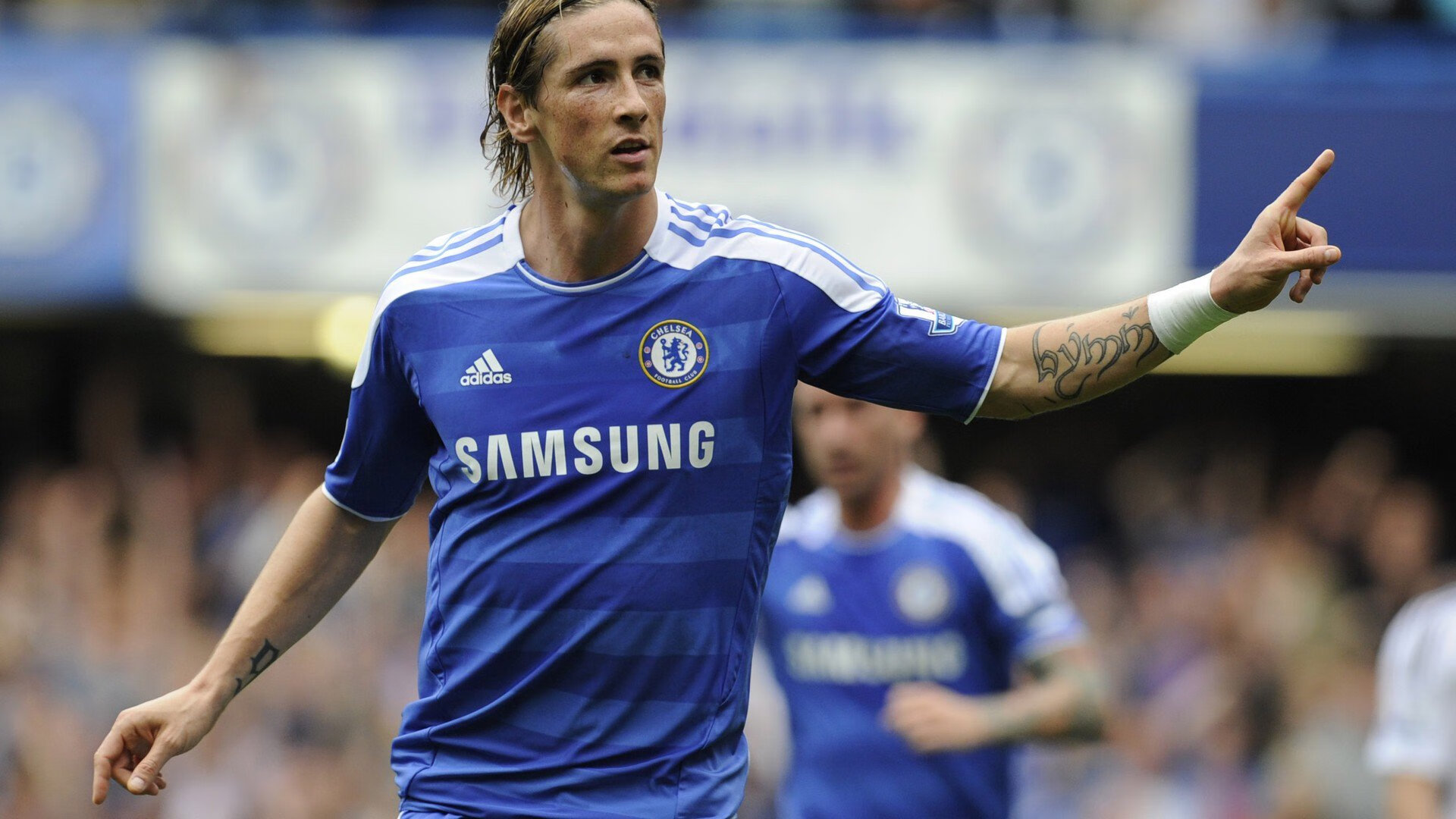 基米希持续制造杀伤，新西兰关键战突围马赛，足球场上的小国叙事与战术革命