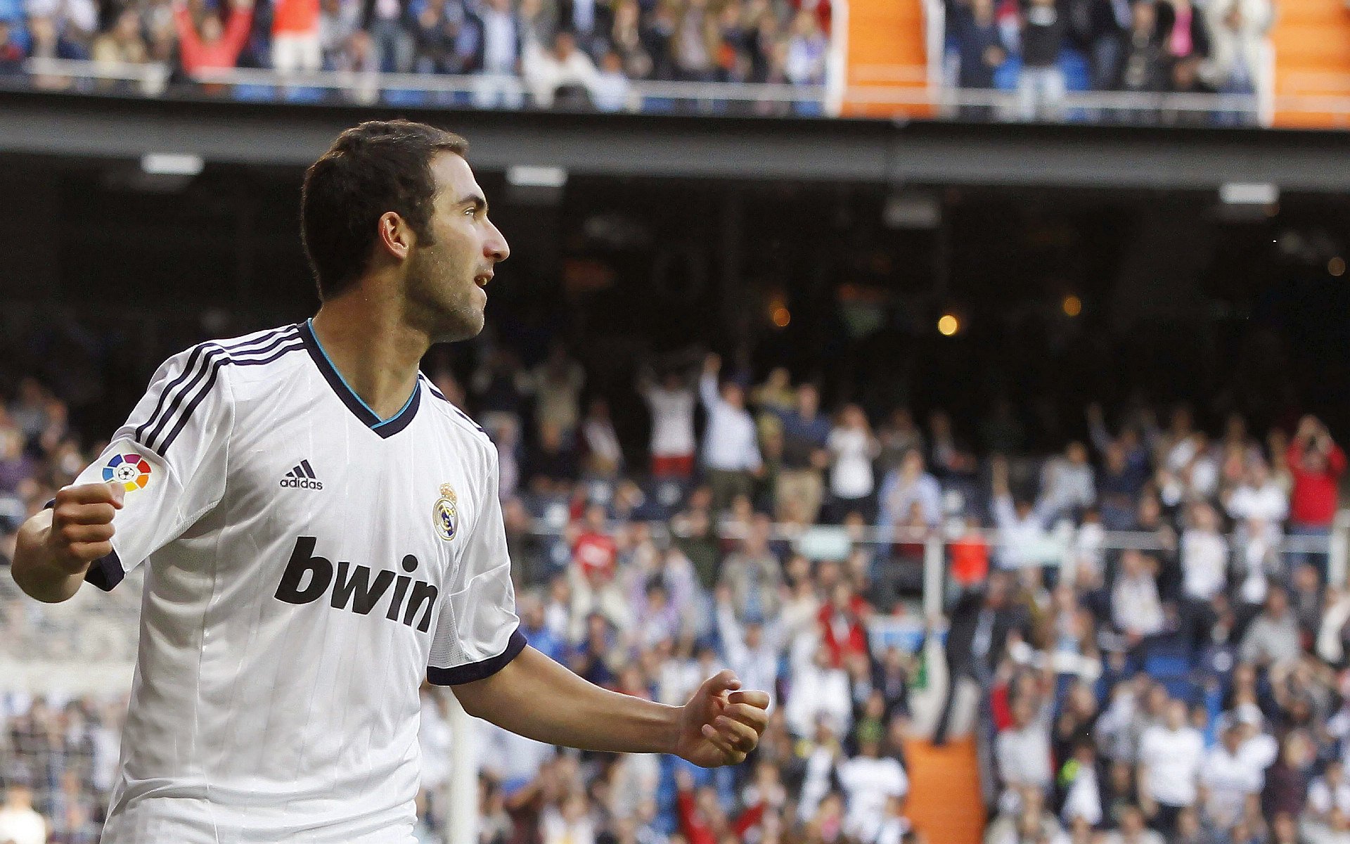 公牛关键战突围广东队，字母哥稳定输出不掉线，现代篮球的生存法则