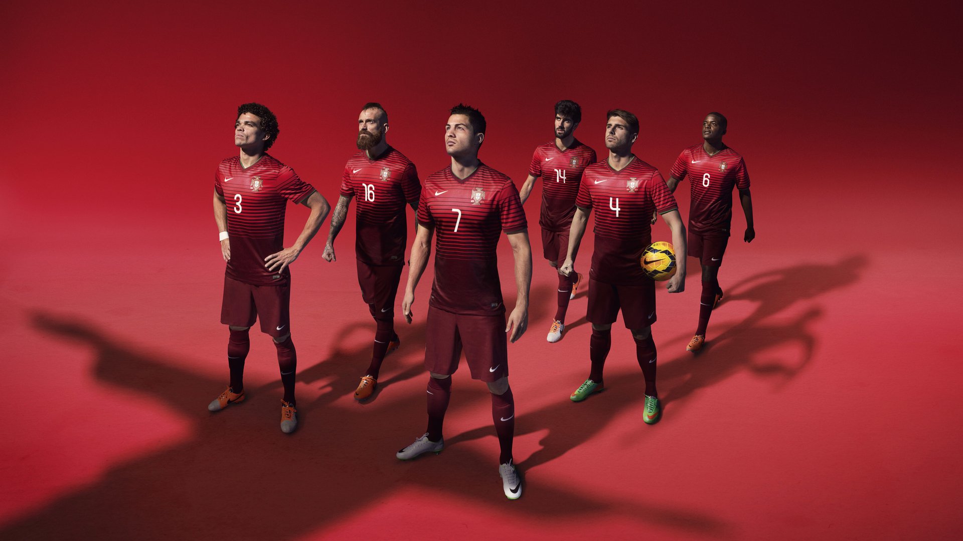 意甲焦点战，当绿茵场遇上篮球场，雷霆如何全面压制国王？